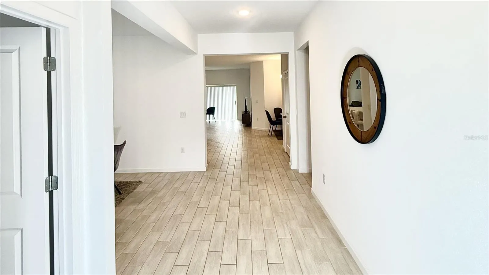 3501 YARIAN DR
