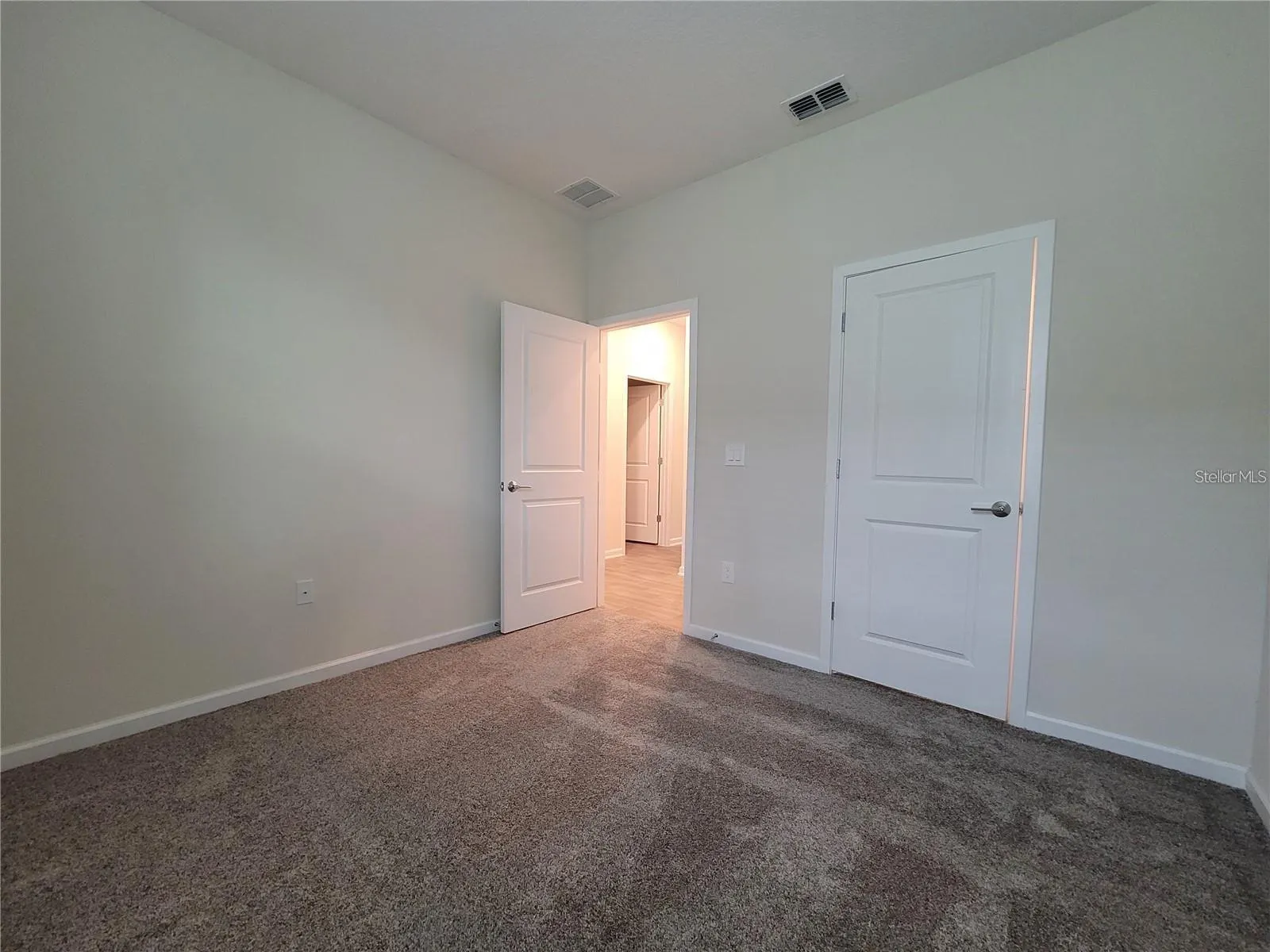 5579 BAKEWELL PL