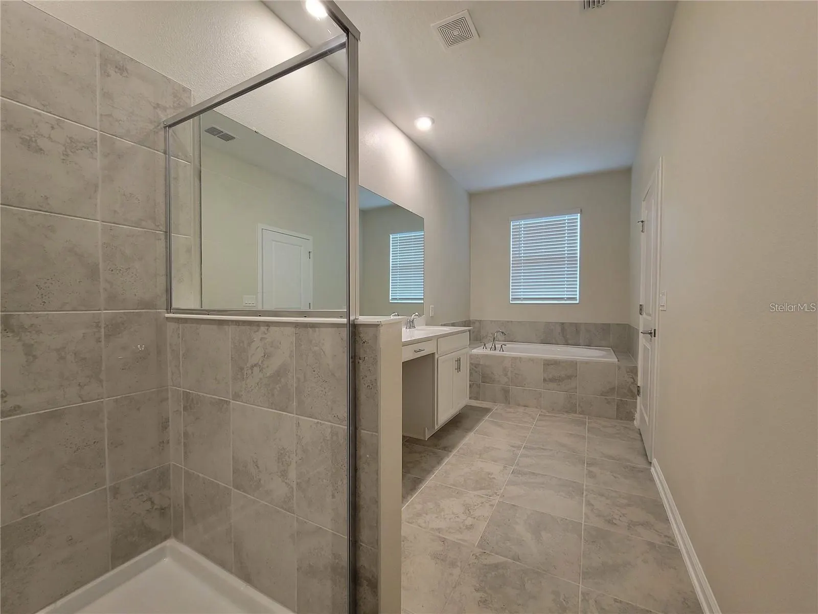 5579 BAKEWELL PL