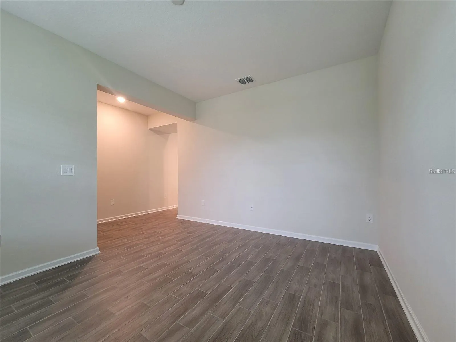 5579 BAKEWELL PL
