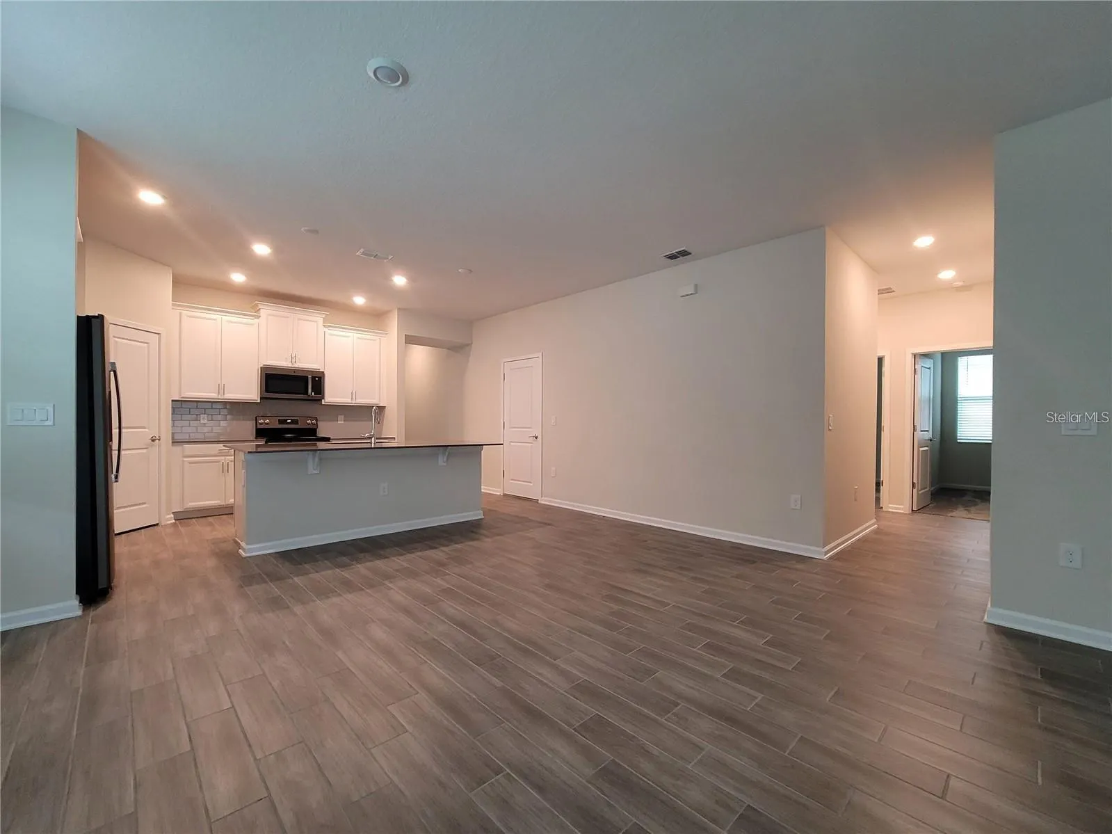 5579 BAKEWELL PL