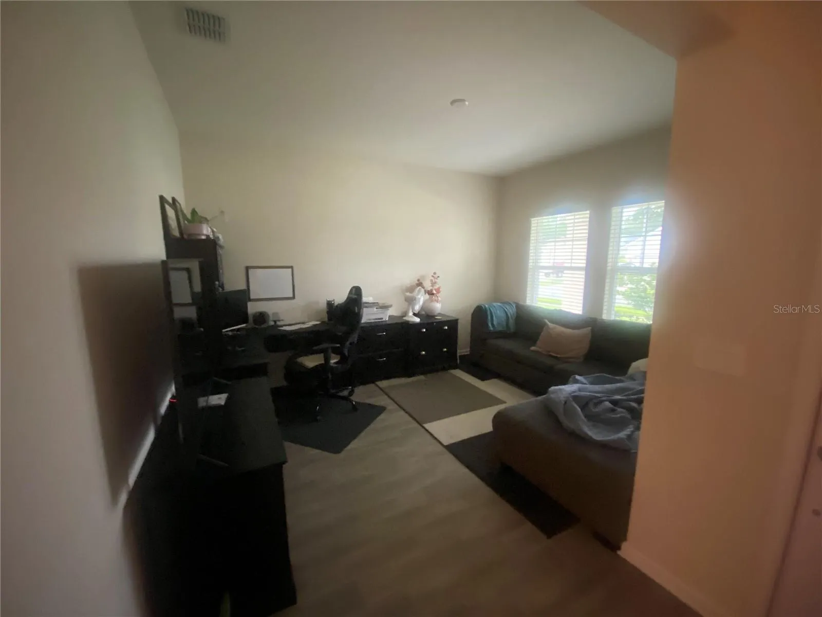 5579 BAKEWELL PL