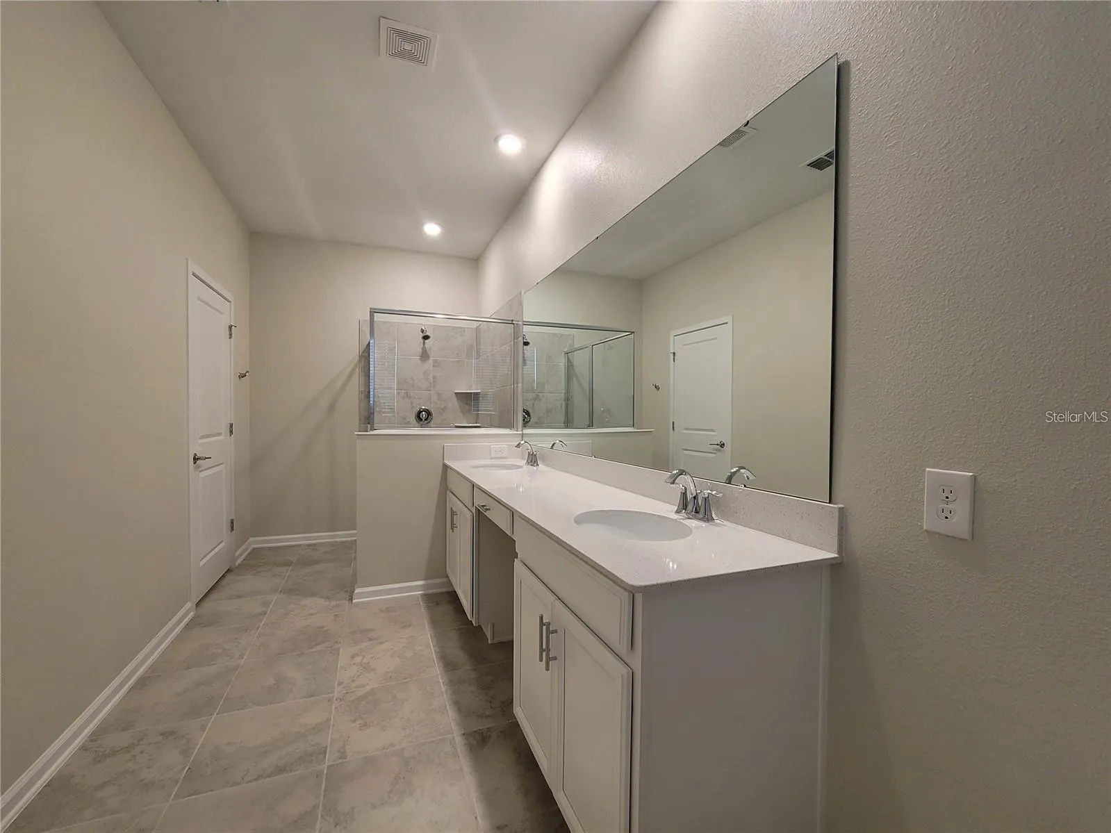 5579 BAKEWELL PL