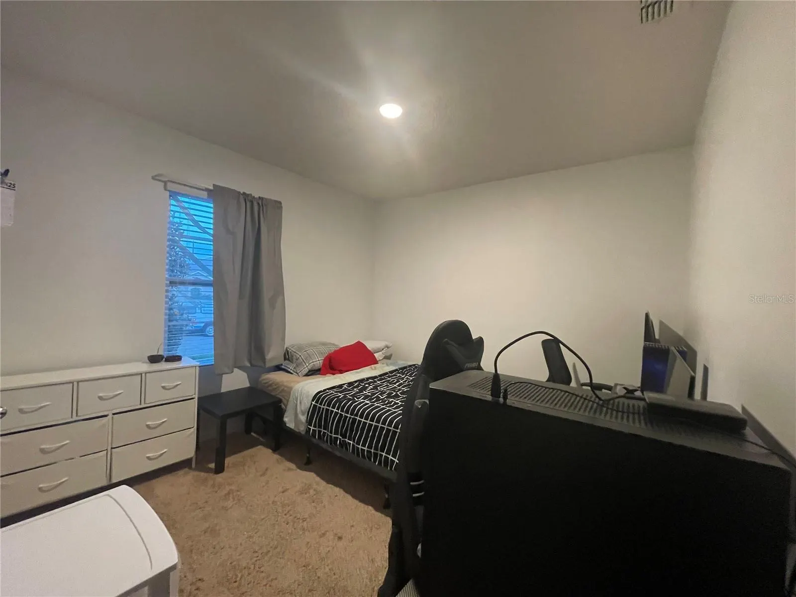 175 BELLA DR