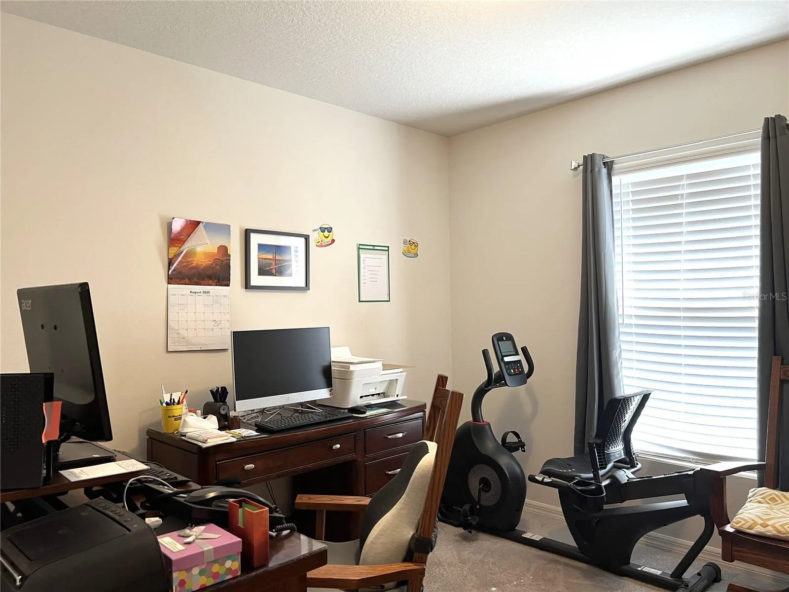 305 CAMELLIA CT