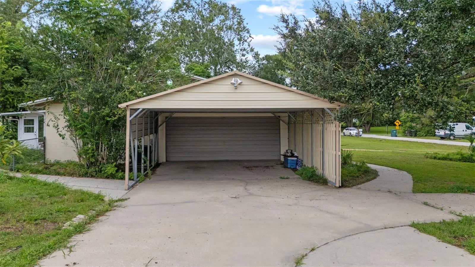 1232 SE 40TH CT