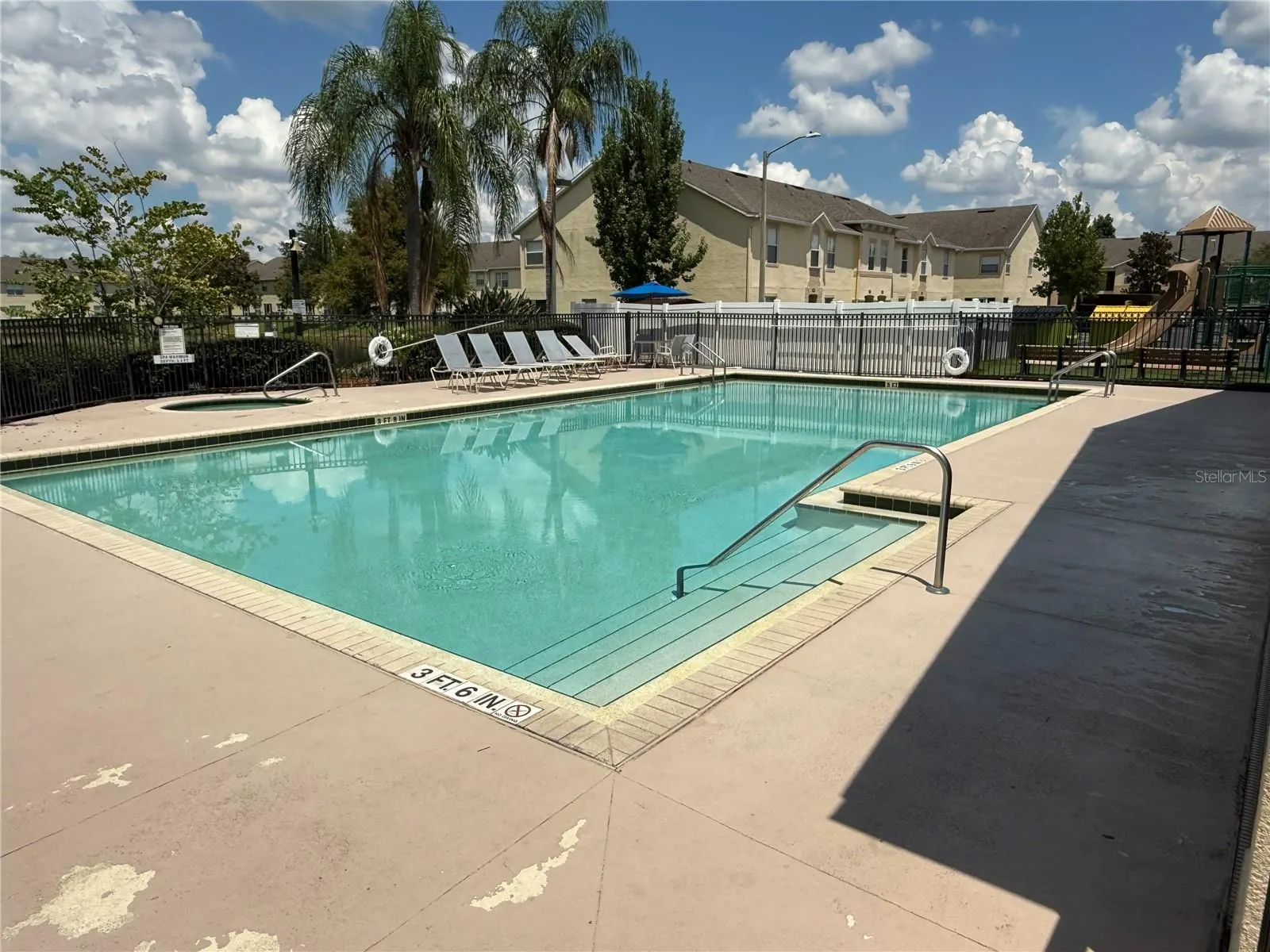 2724 CLUB CORTILE CIR #B, #B