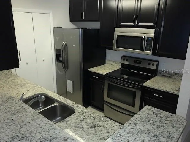 4401 THORNBRIAR LN #103, #103