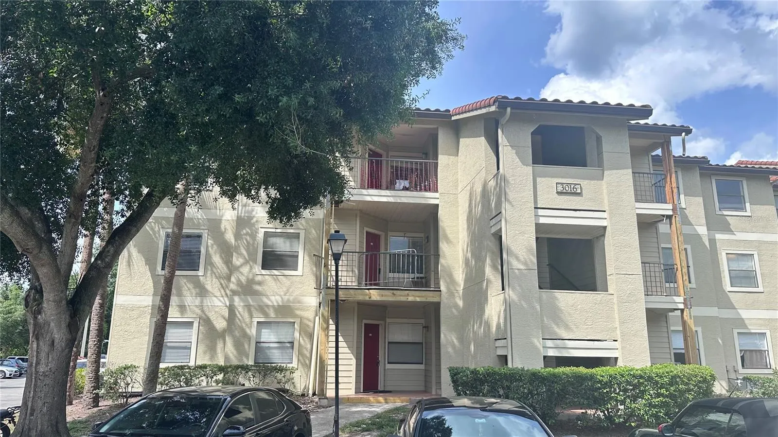 3016 PARKWAY BLVD #101, #101