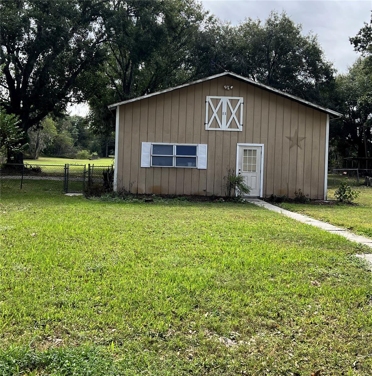 8105 STATE ROAD 33 N