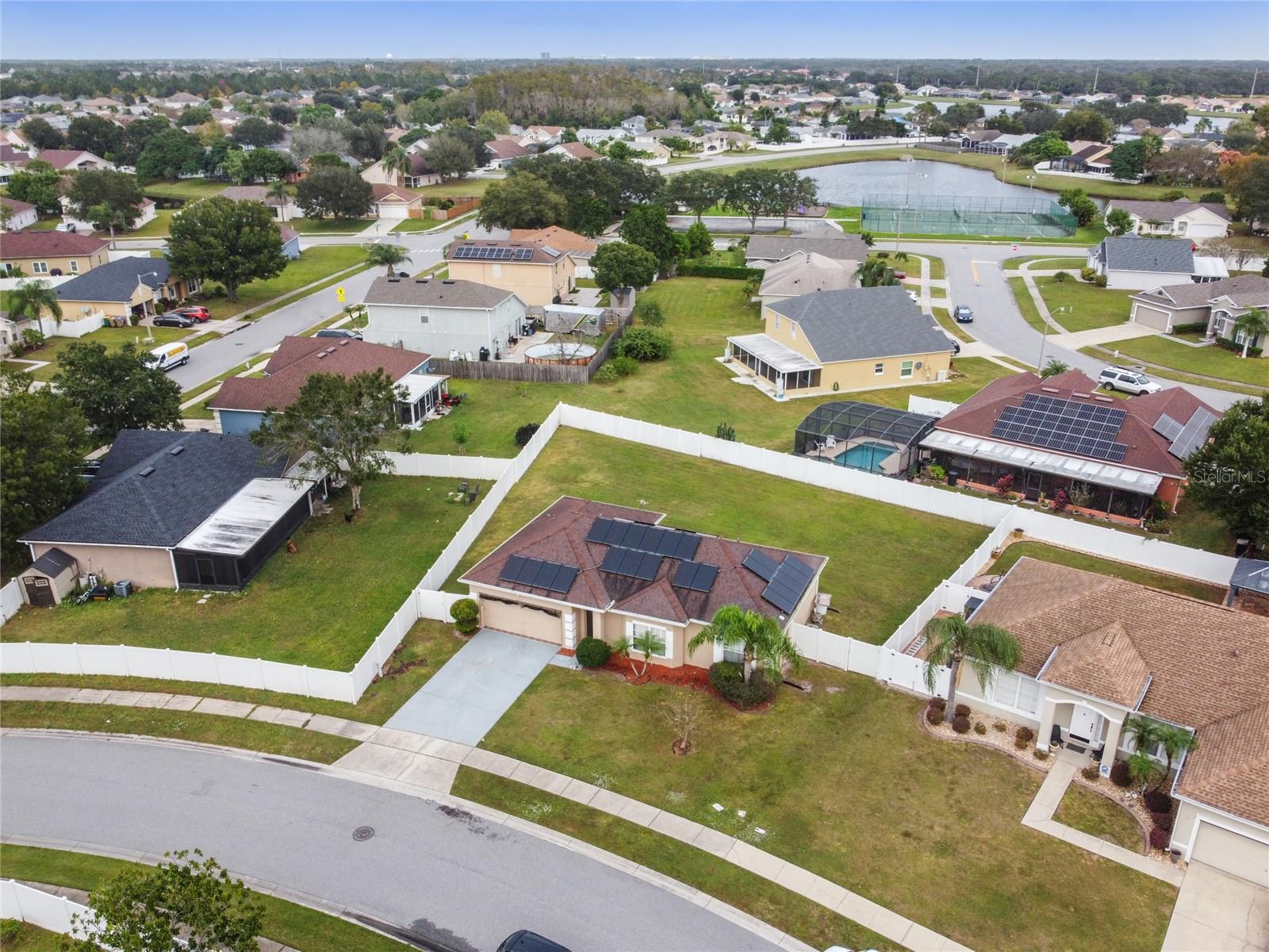 2703 PEARL CT