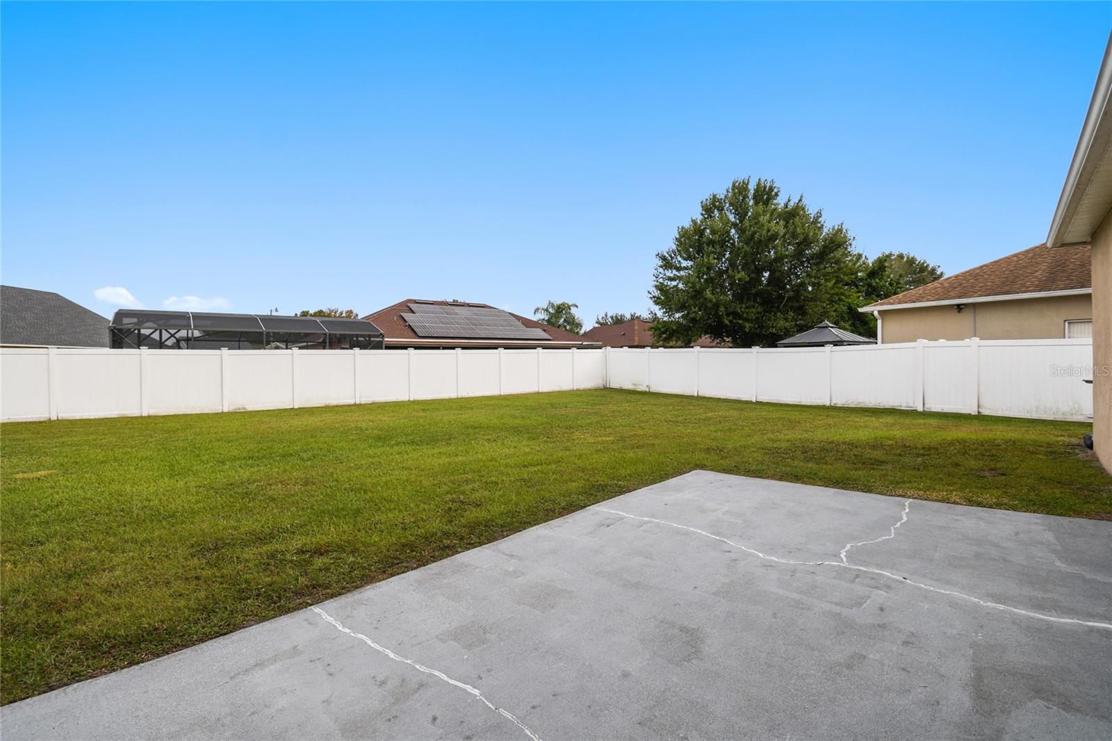 2703 PEARL CT