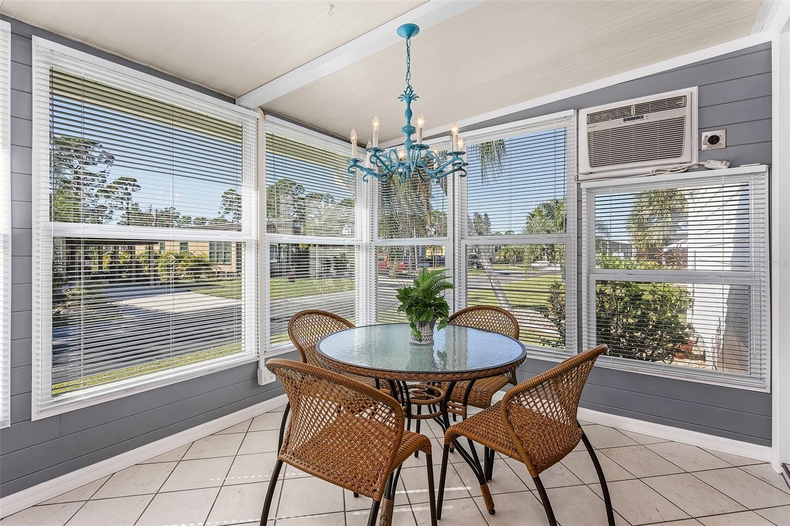 426 VILLA NUEVA CIR
