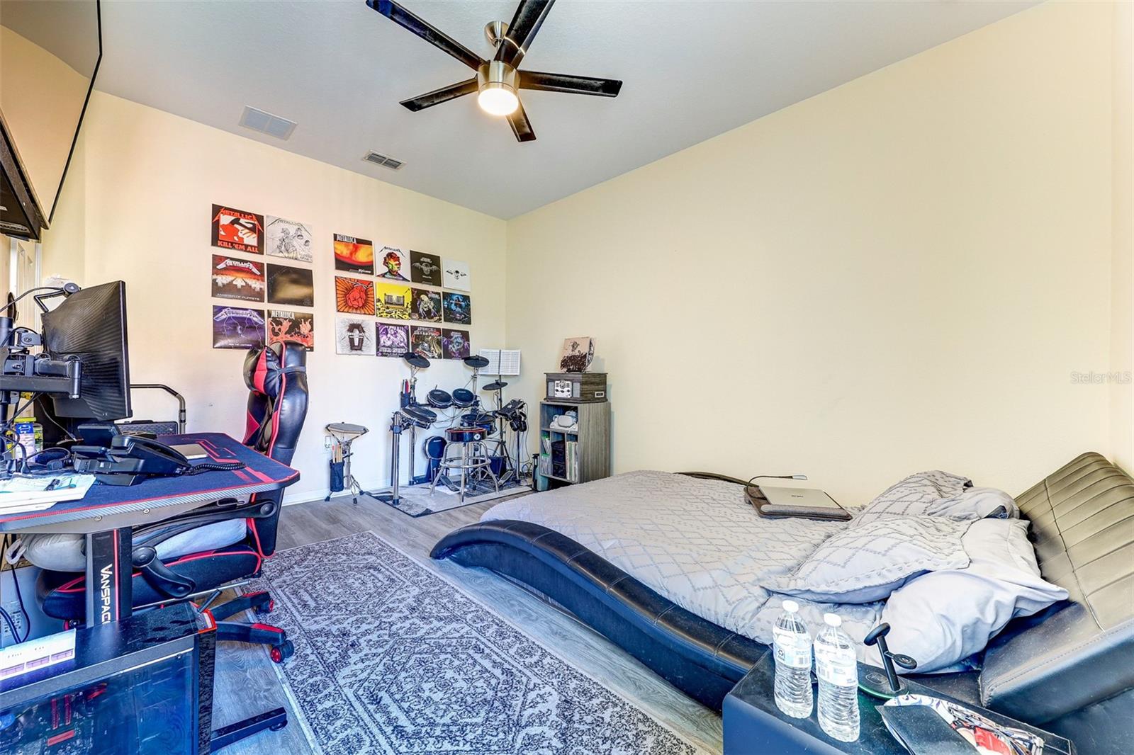 2121 MAJESTIC EAGLE PL