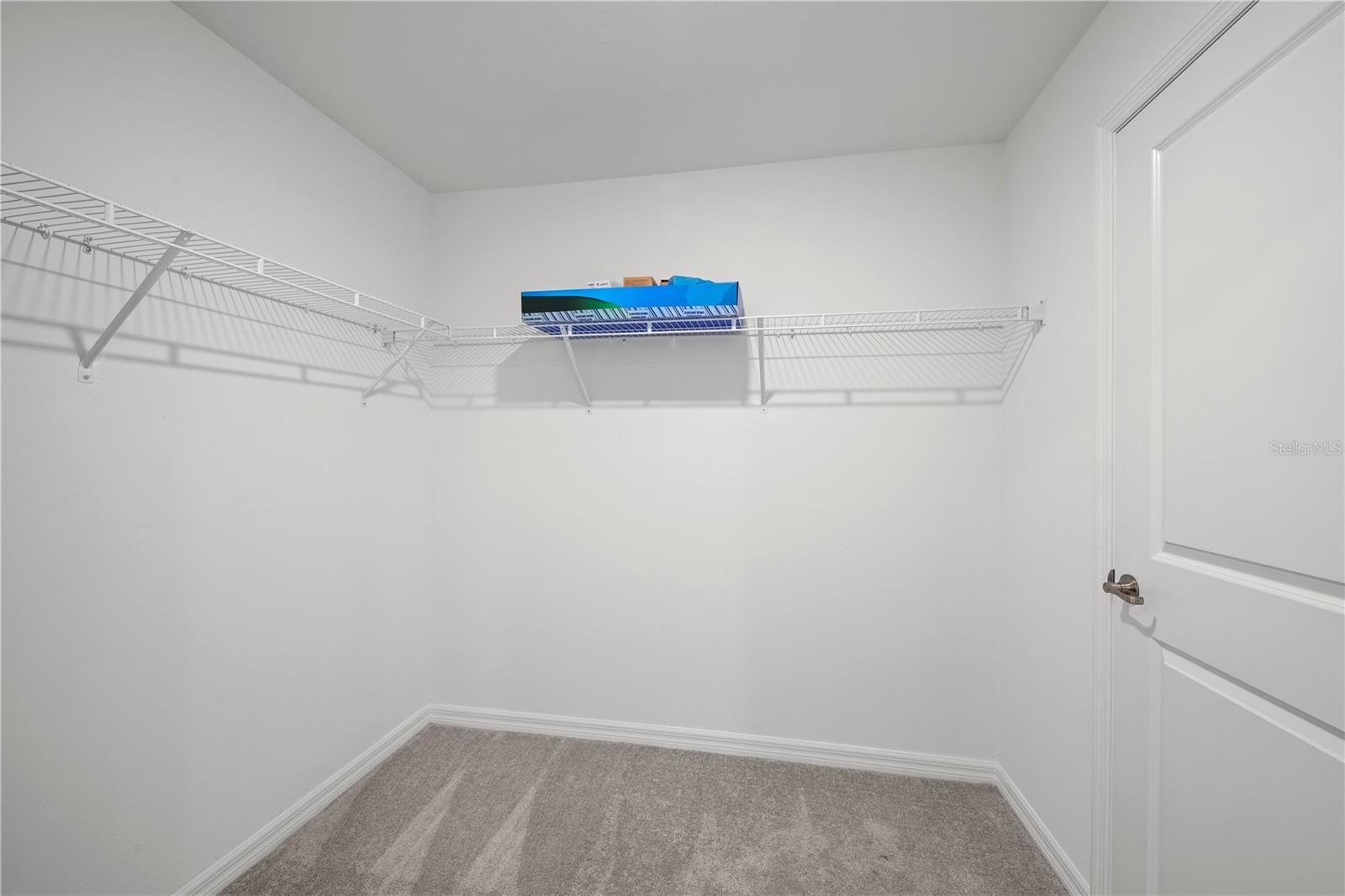 100 OAKWOOD CT
