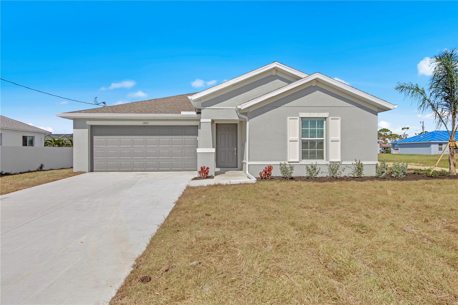 100 OAKWOOD CT