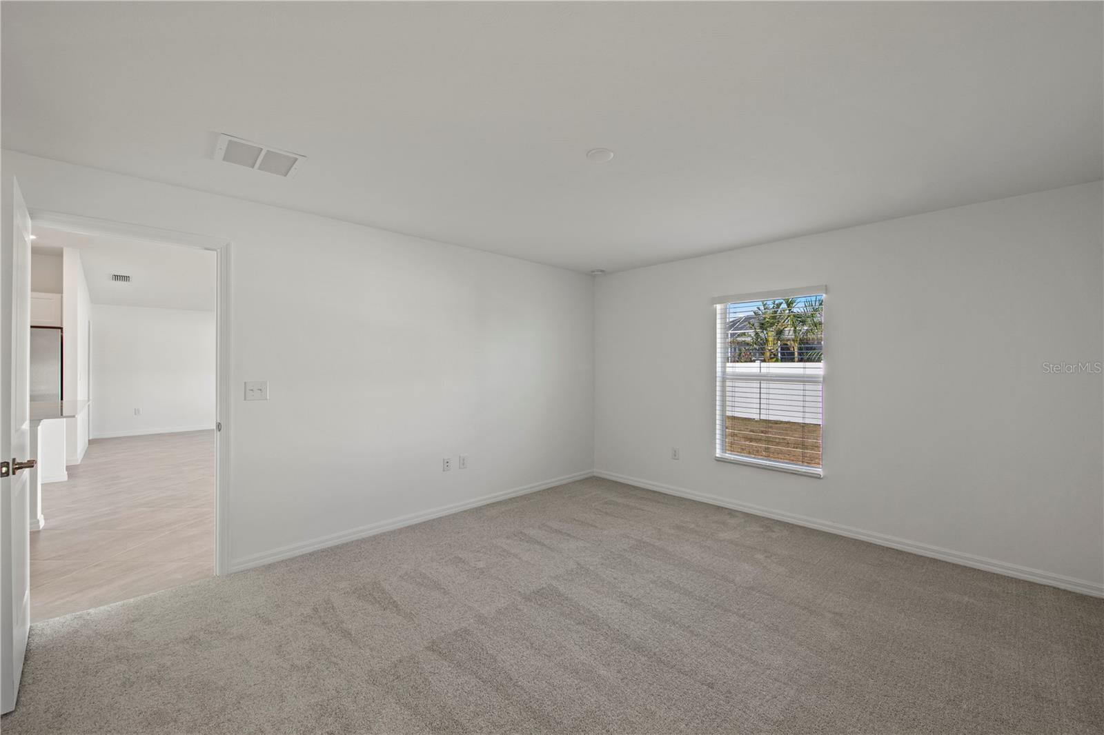 100 OAKWOOD CT