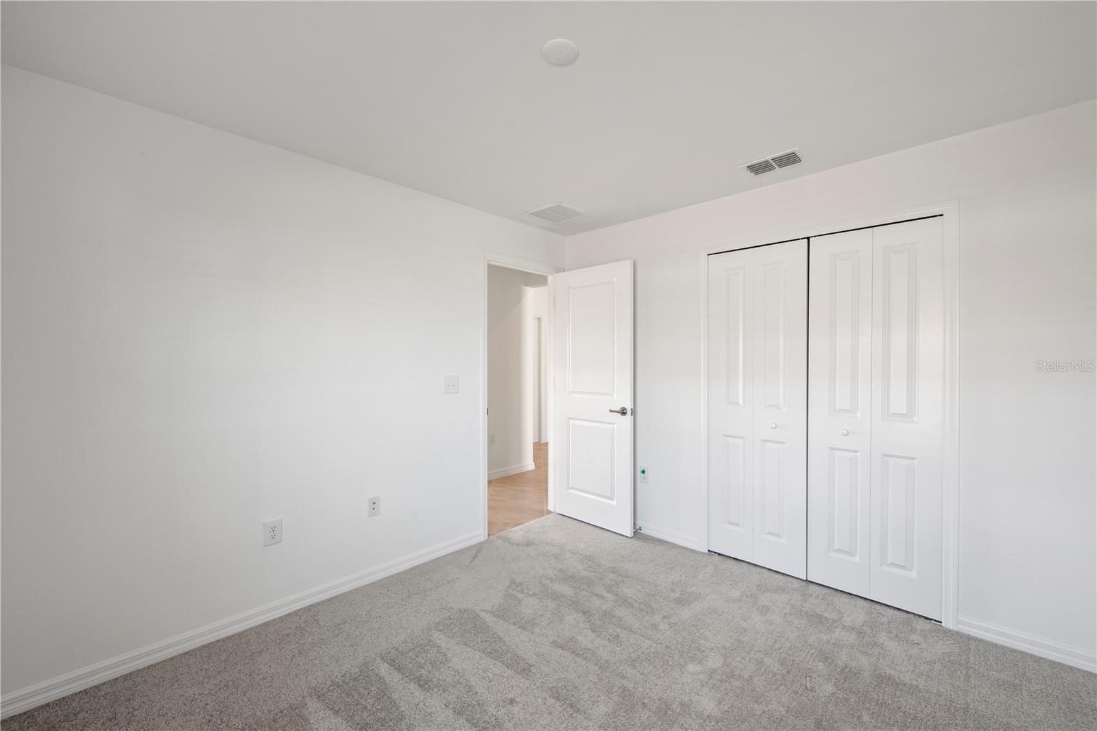 100 OAKWOOD CT