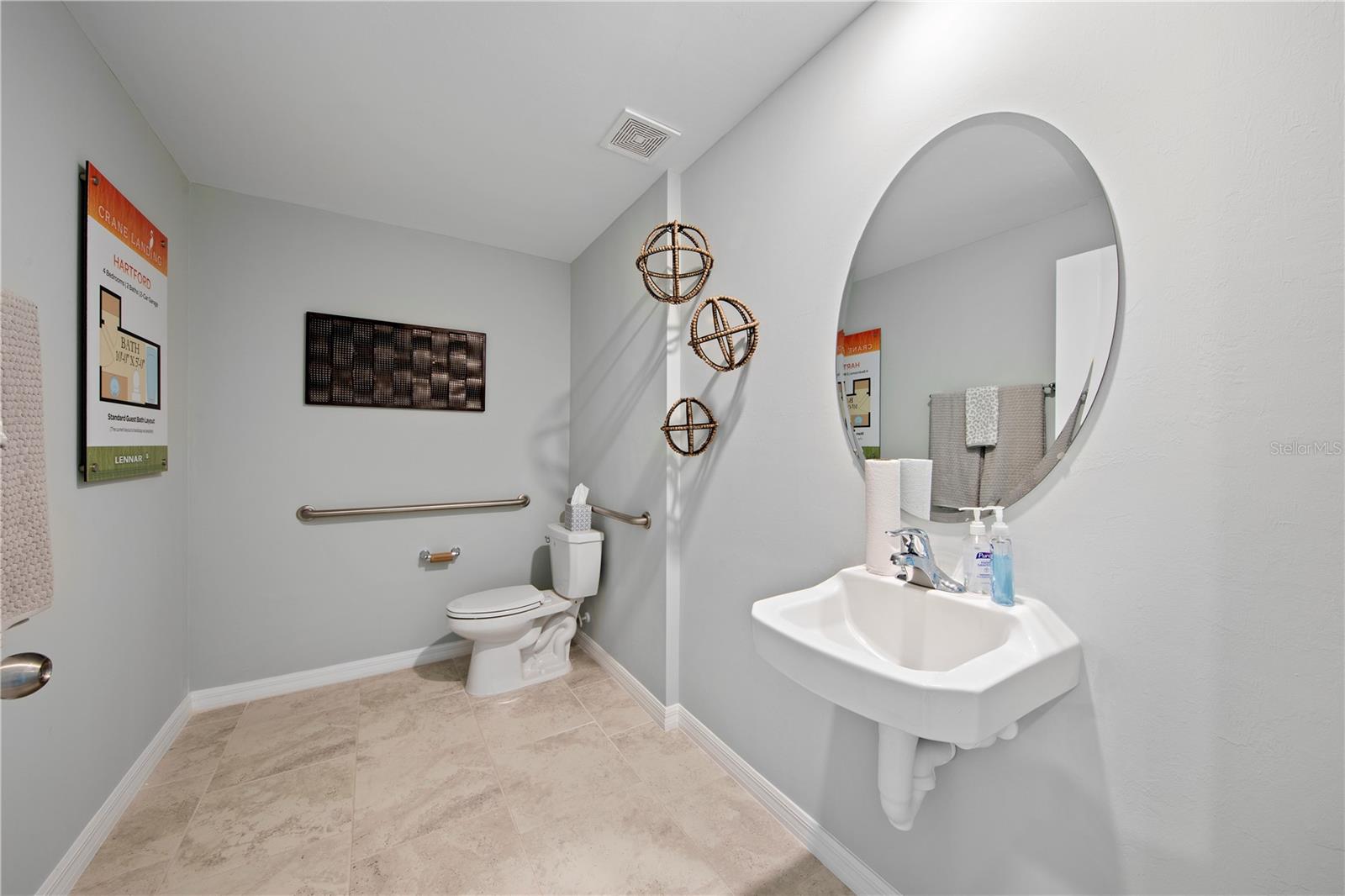 112 OAKWOOD CT