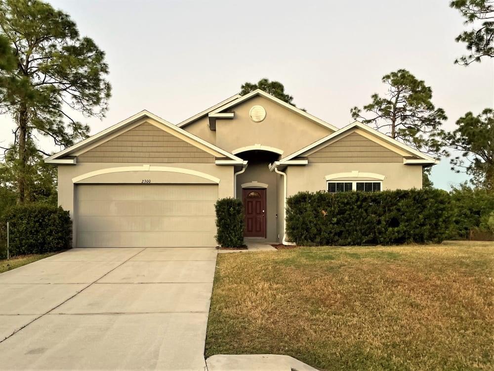 2300 SPARKLE LN