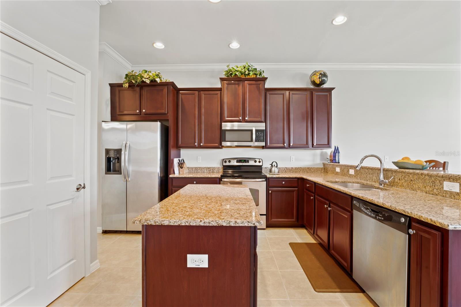 5432 LAYTON DR