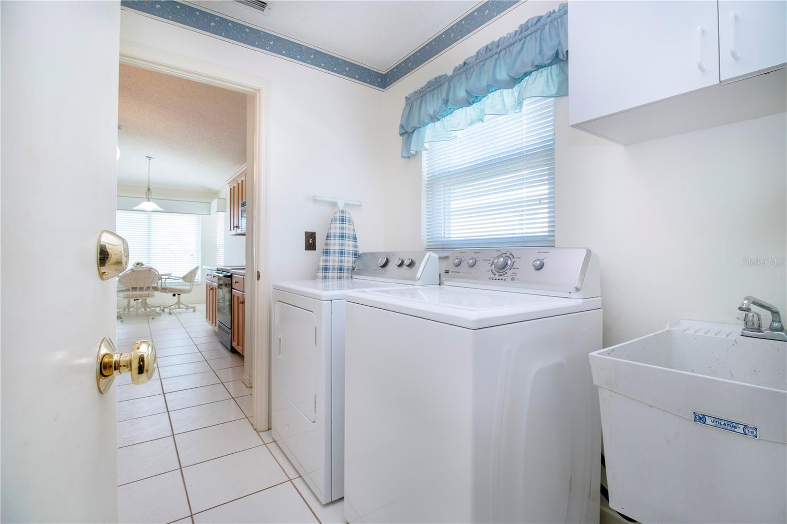 2010 E DEL WEBB BLVD