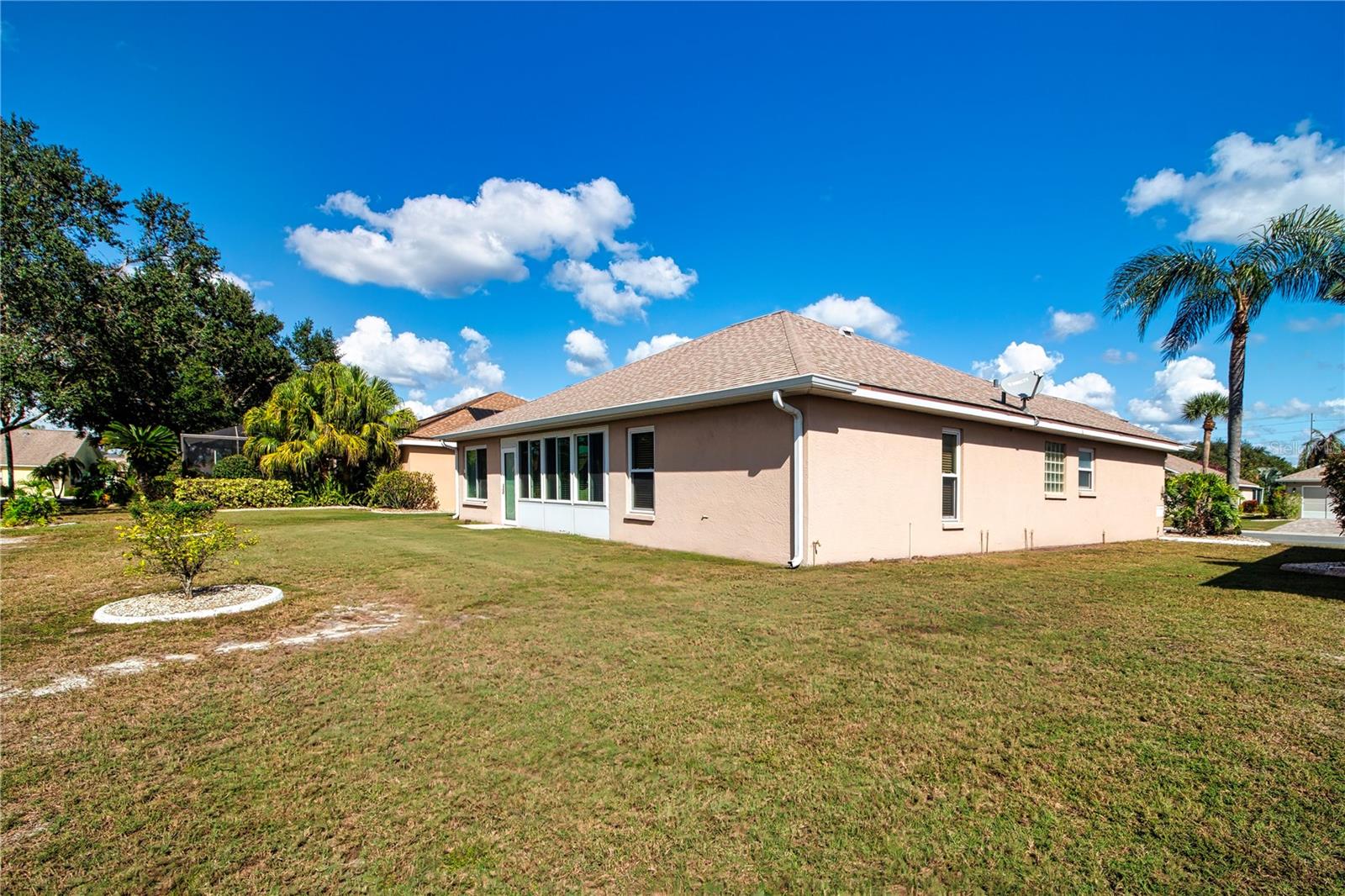 2010 E DEL WEBB BLVD