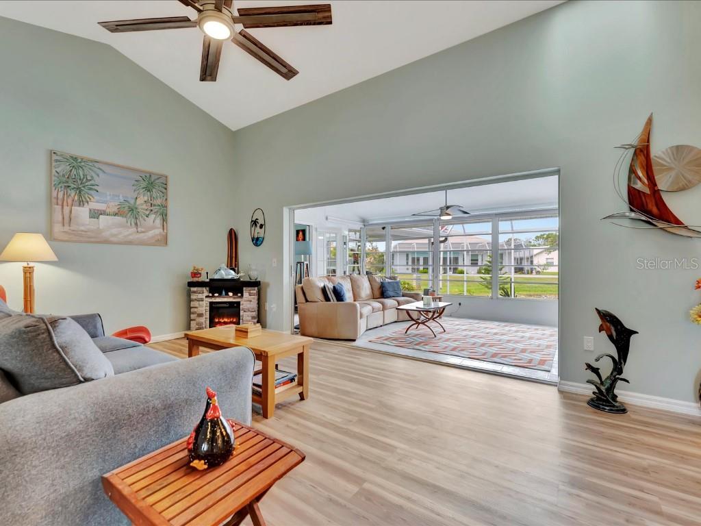 712 SUGARWOOD TRL