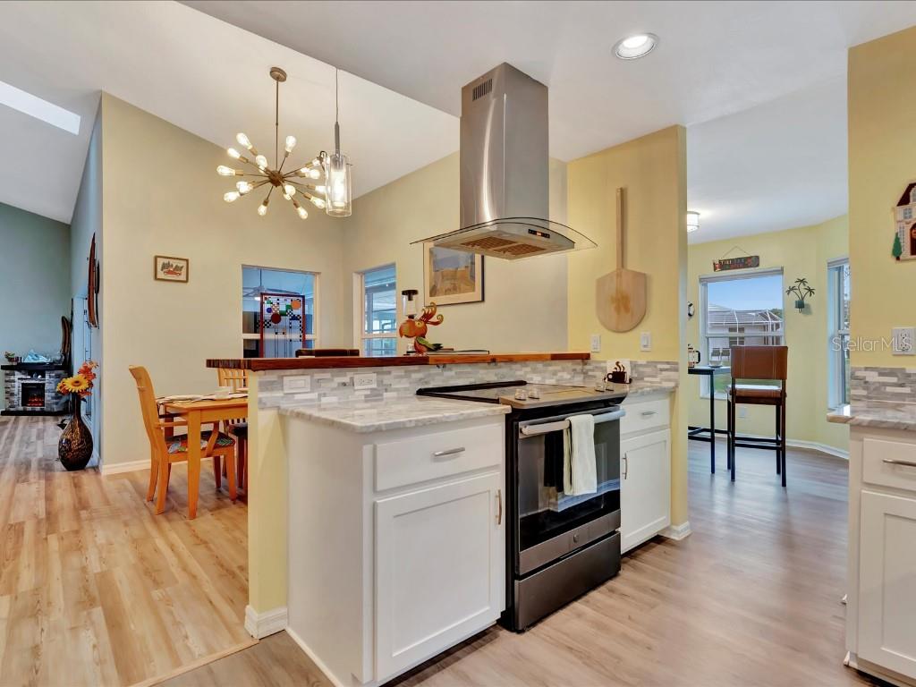 712 SUGARWOOD TRL