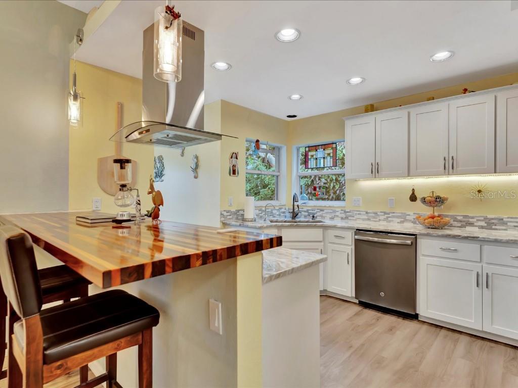 712 SUGARWOOD TRL