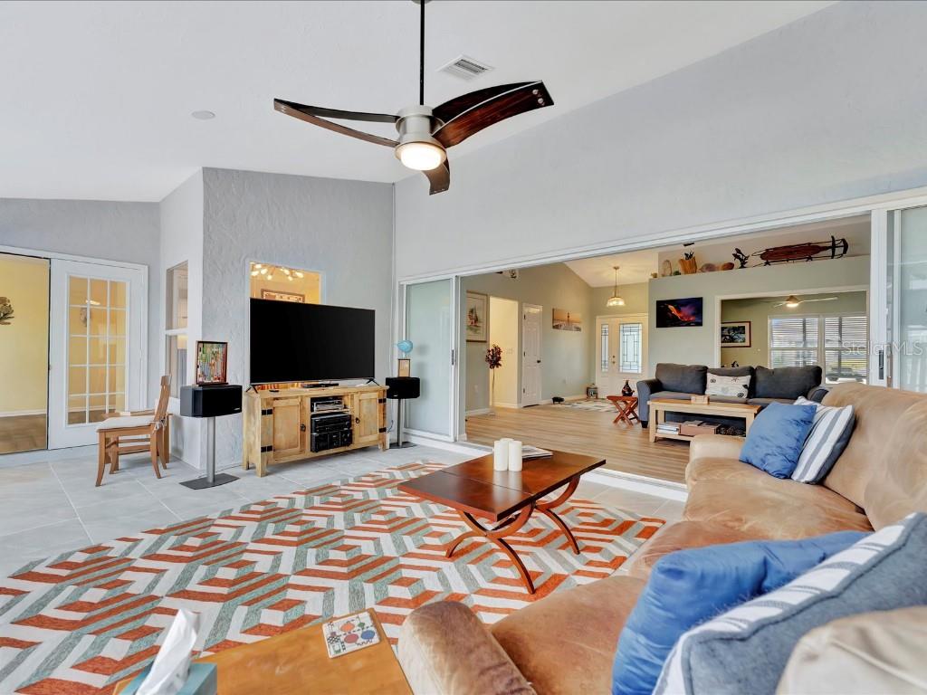 712 SUGARWOOD TRL