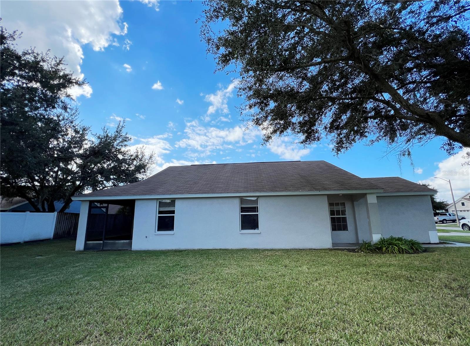 5207 NEW SAVANNAH CIR