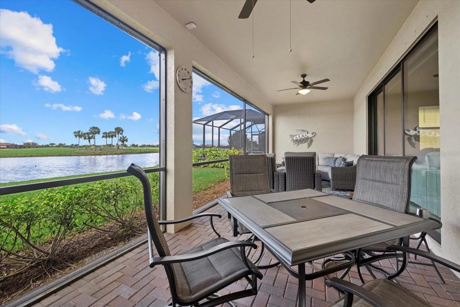 23503 WAVERLY CIR