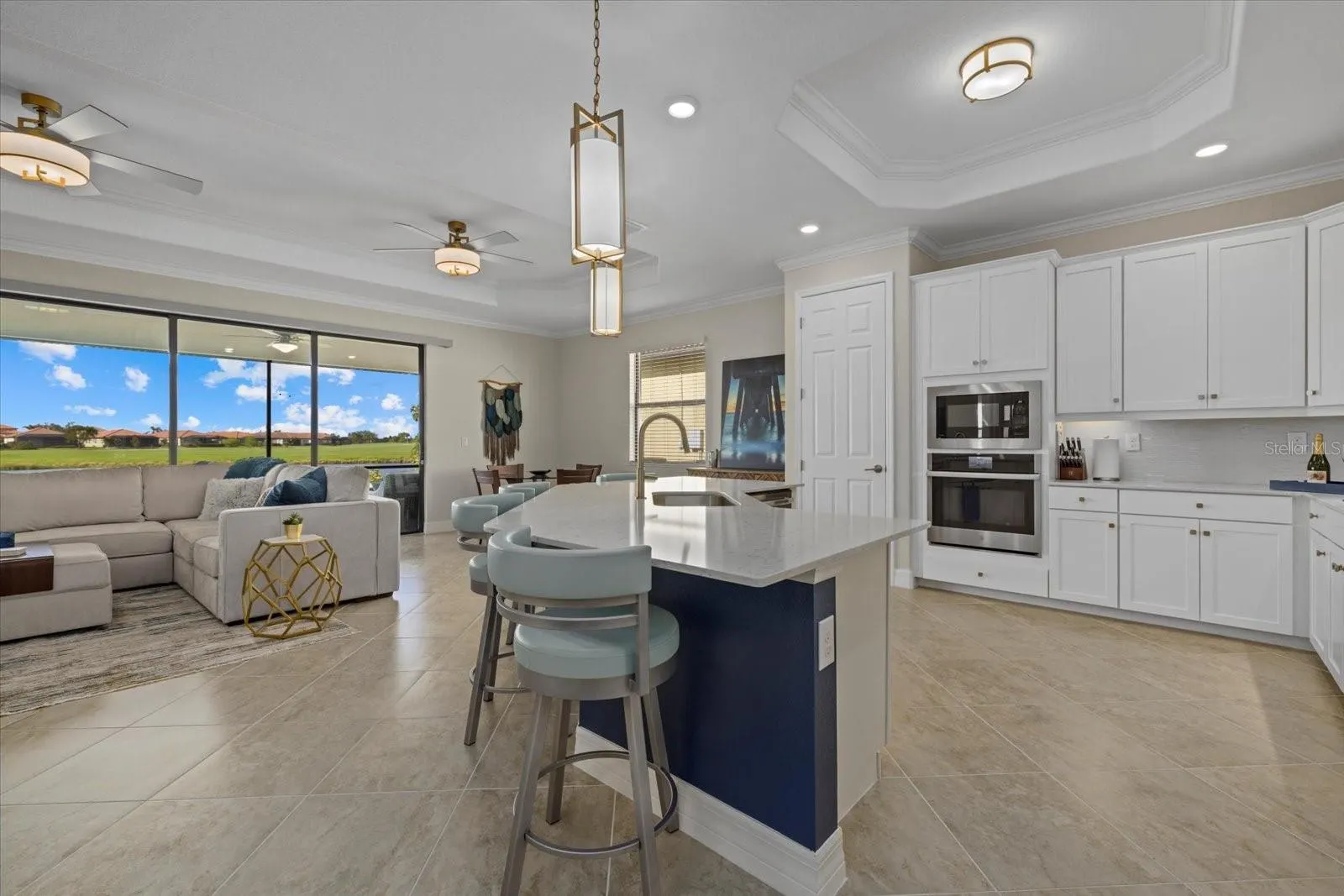 23503 WAVERLY CIR