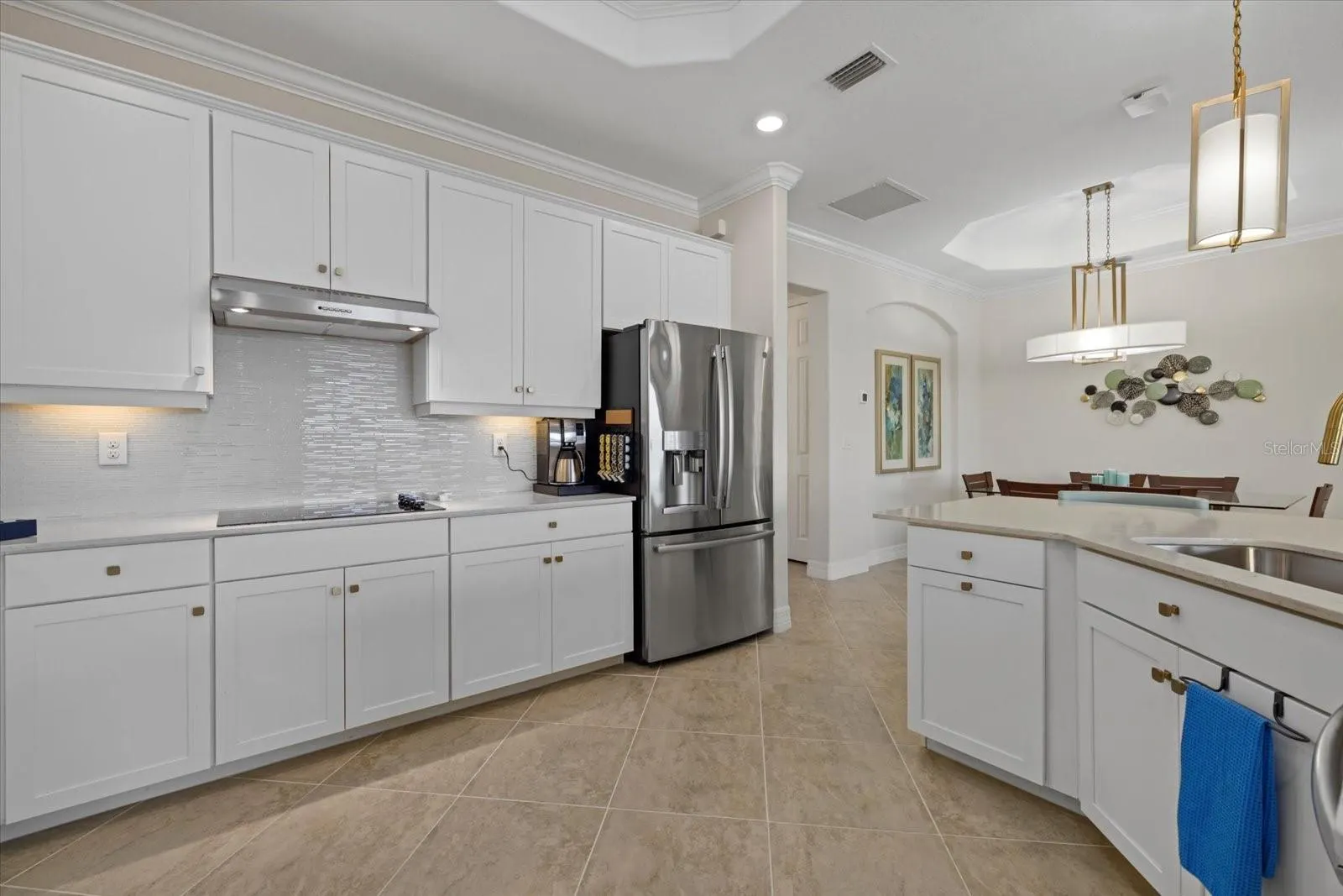 23503 WAVERLY CIR