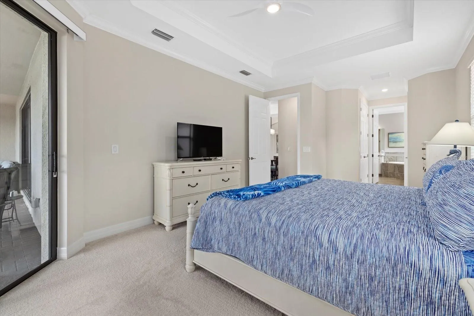 23503 WAVERLY CIR