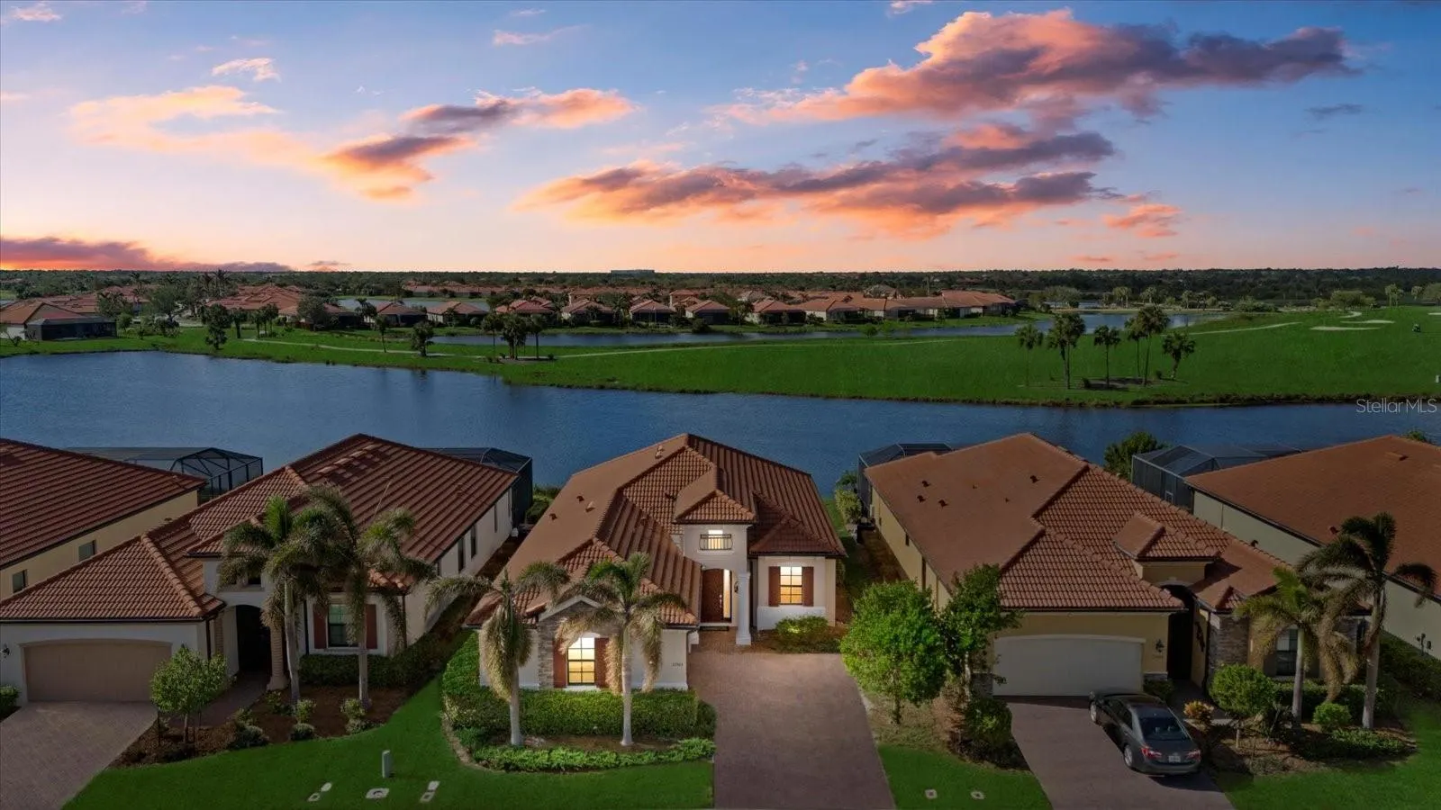 23503 WAVERLY CIR