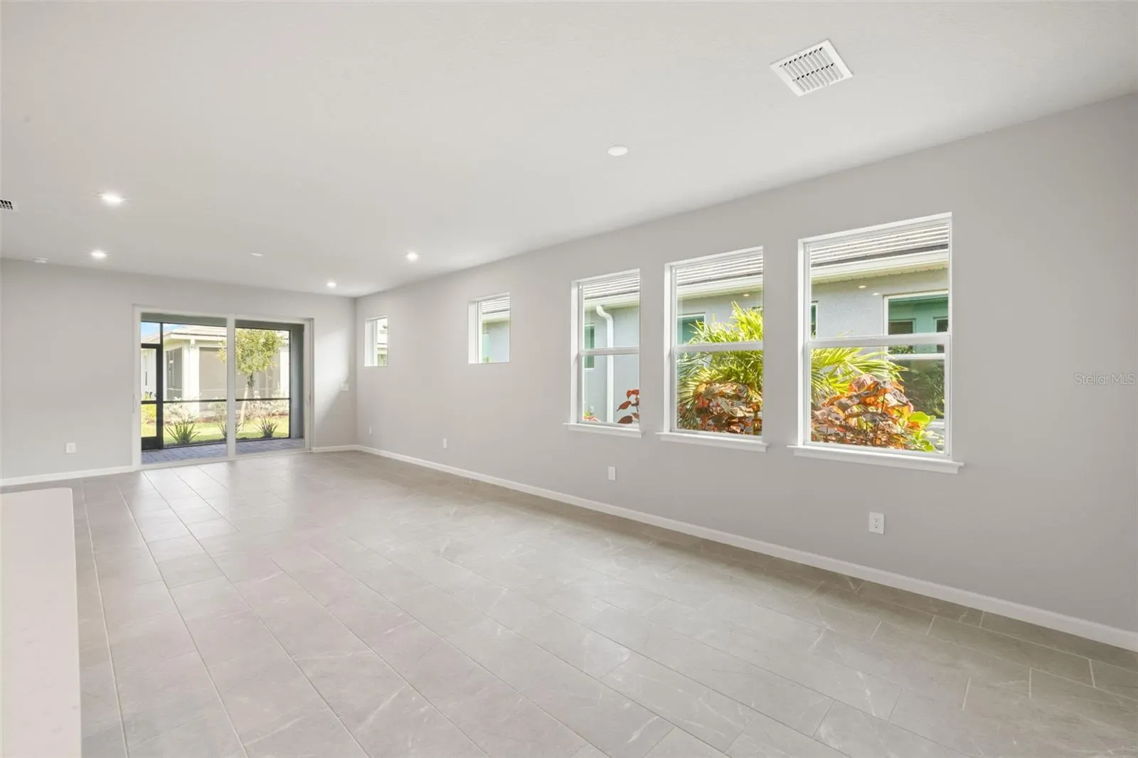 18475 GREEN GARDEN CT