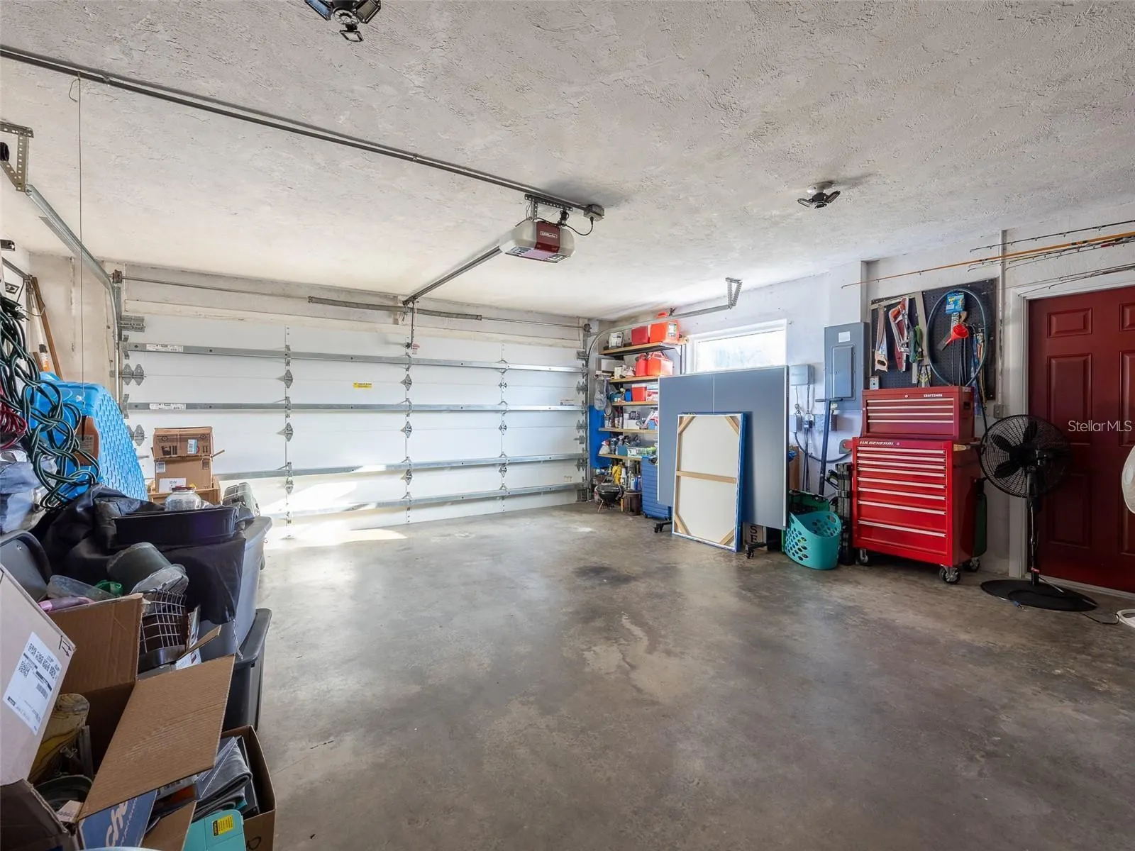 1290 CAMBRIDGE DR