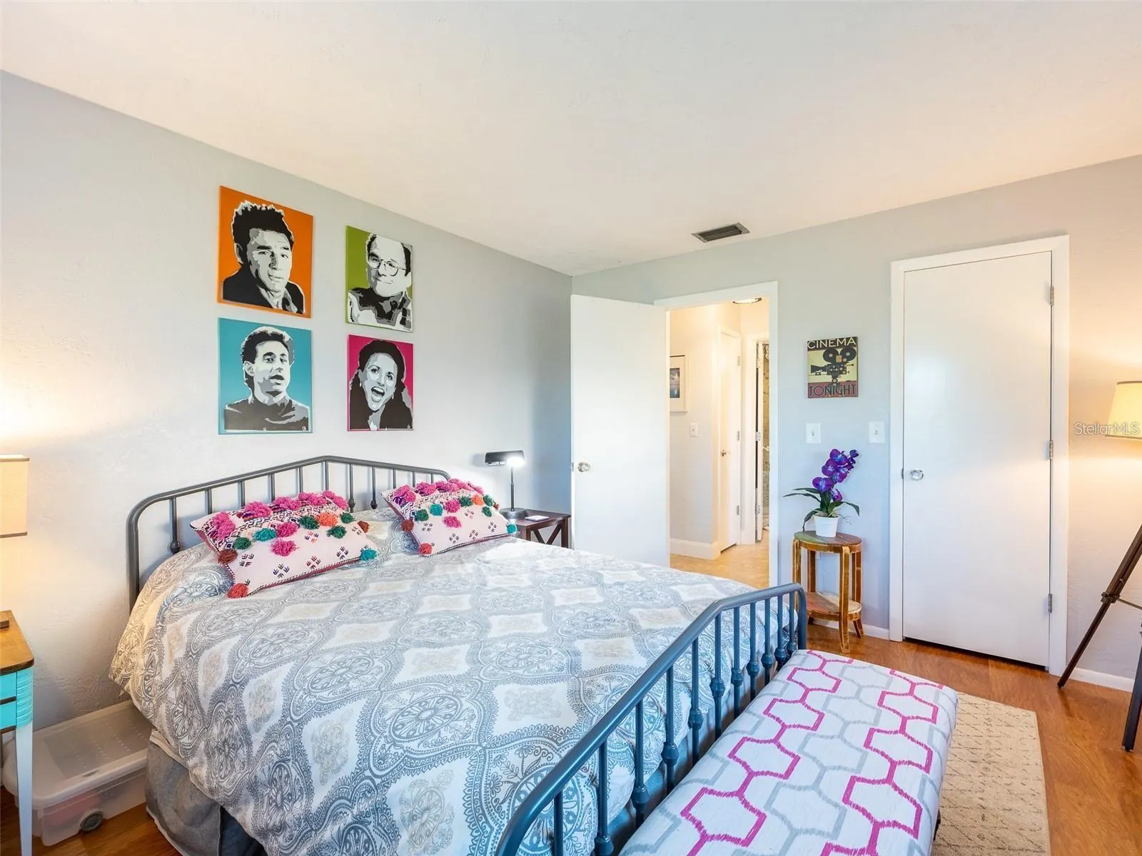 1290 CAMBRIDGE DR