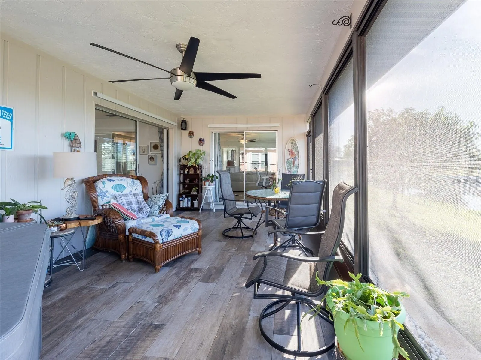 1290 CAMBRIDGE DR