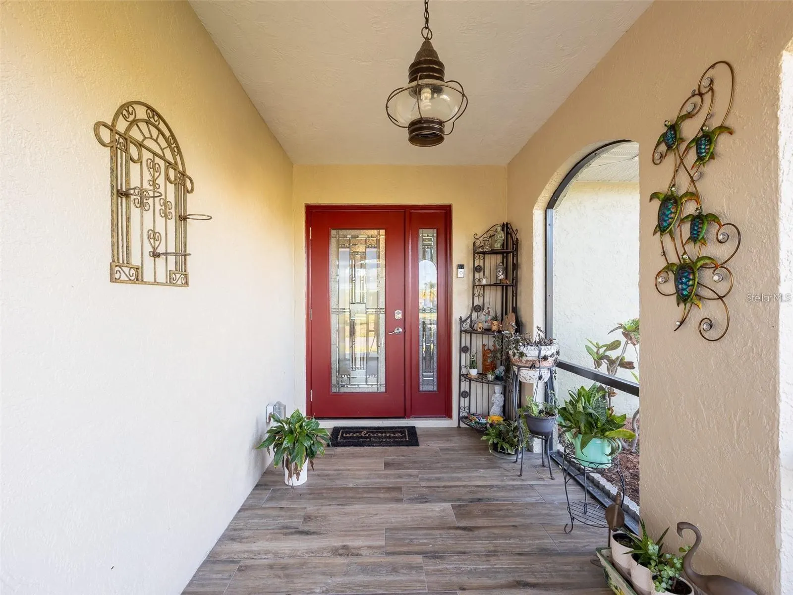 1290 CAMBRIDGE DR