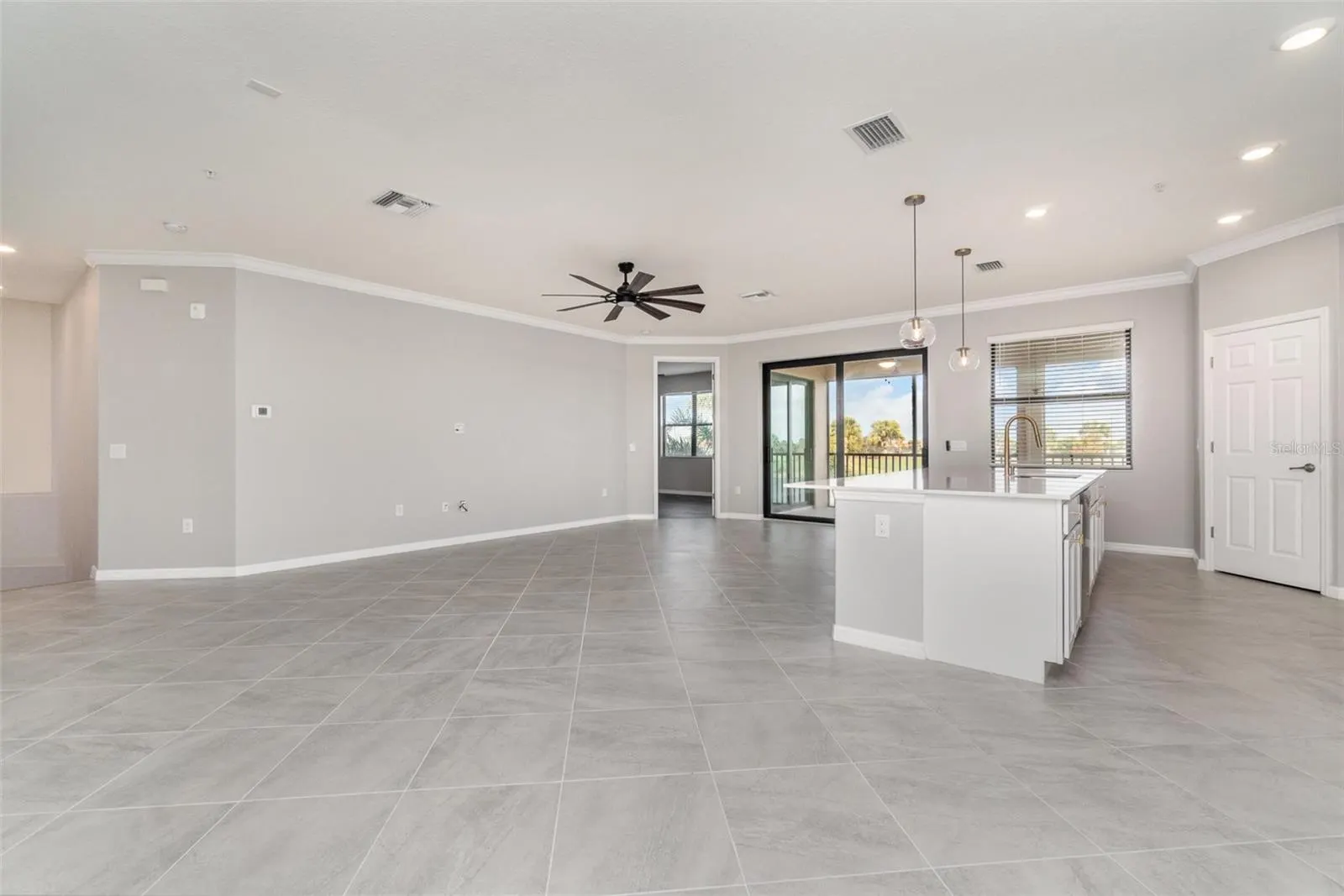 10800 TARFLOWER DR #202, #202