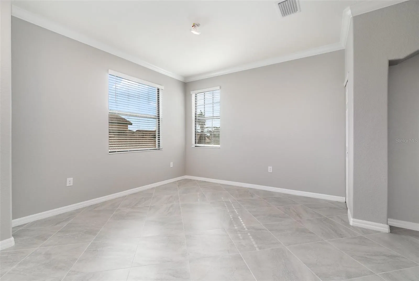 10800 TARFLOWER DR #202, #202
