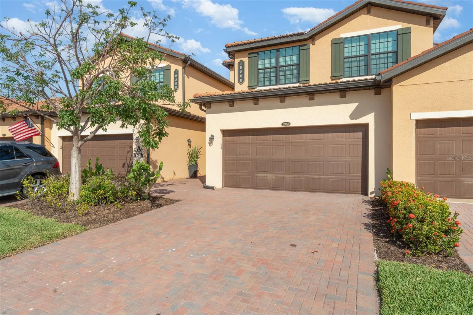 10800 TARFLOWER DR #202, #202