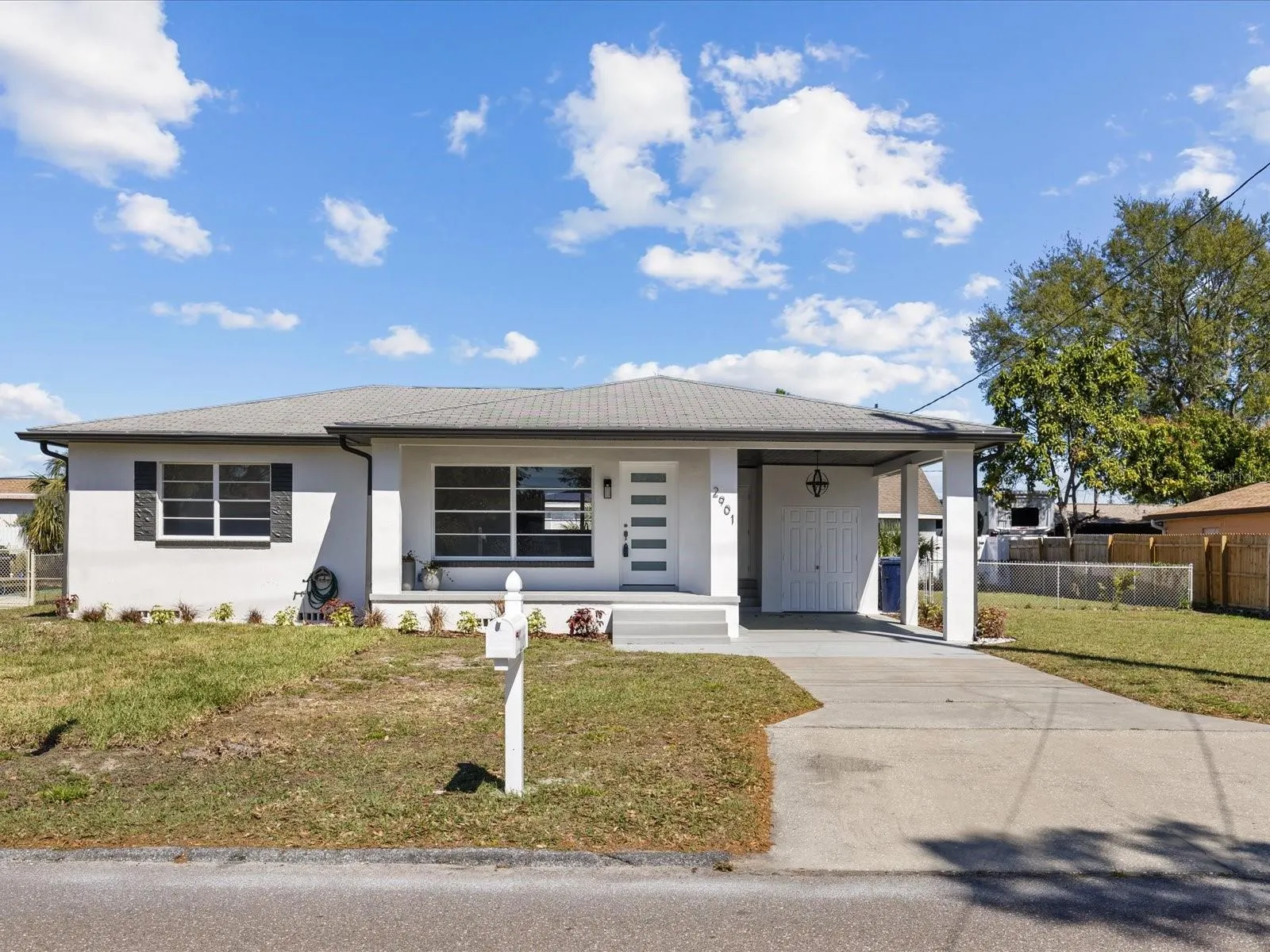 2901 W NASSAU ST