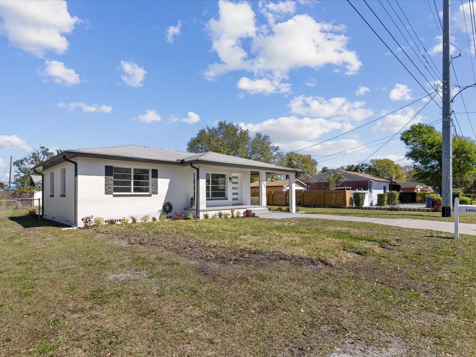 2901 W NASSAU ST