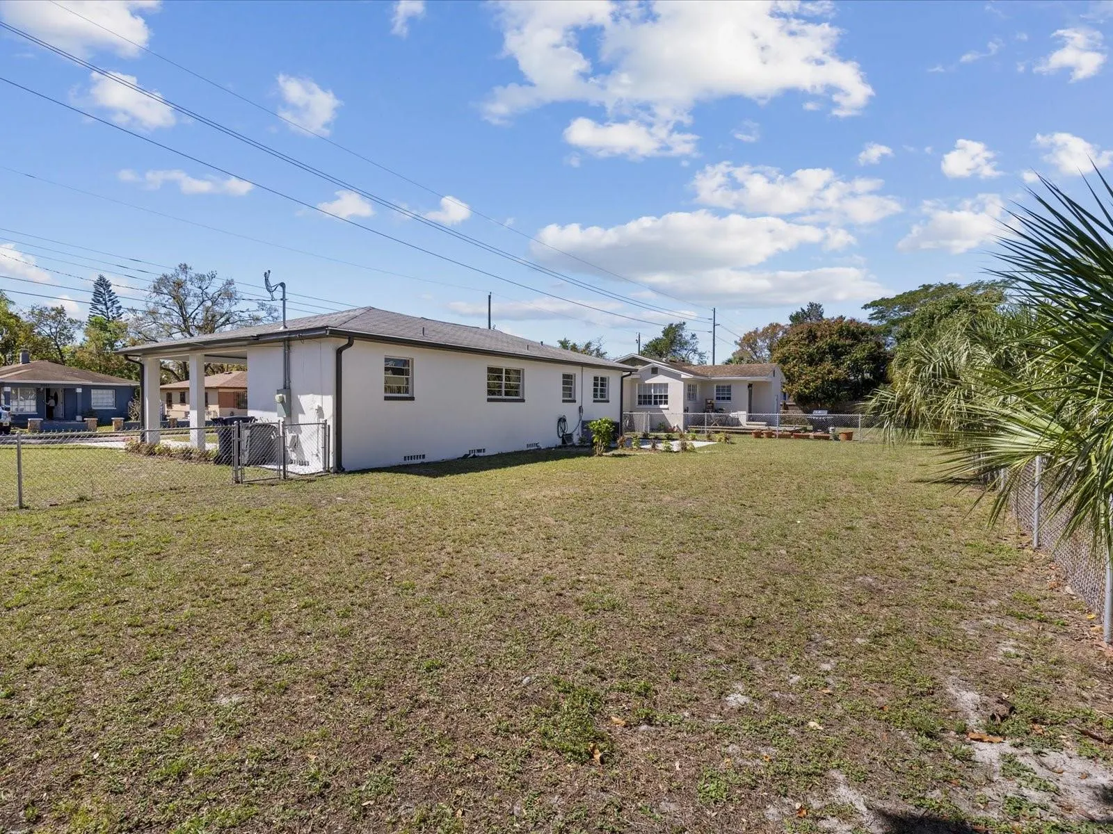 2901 W NASSAU ST