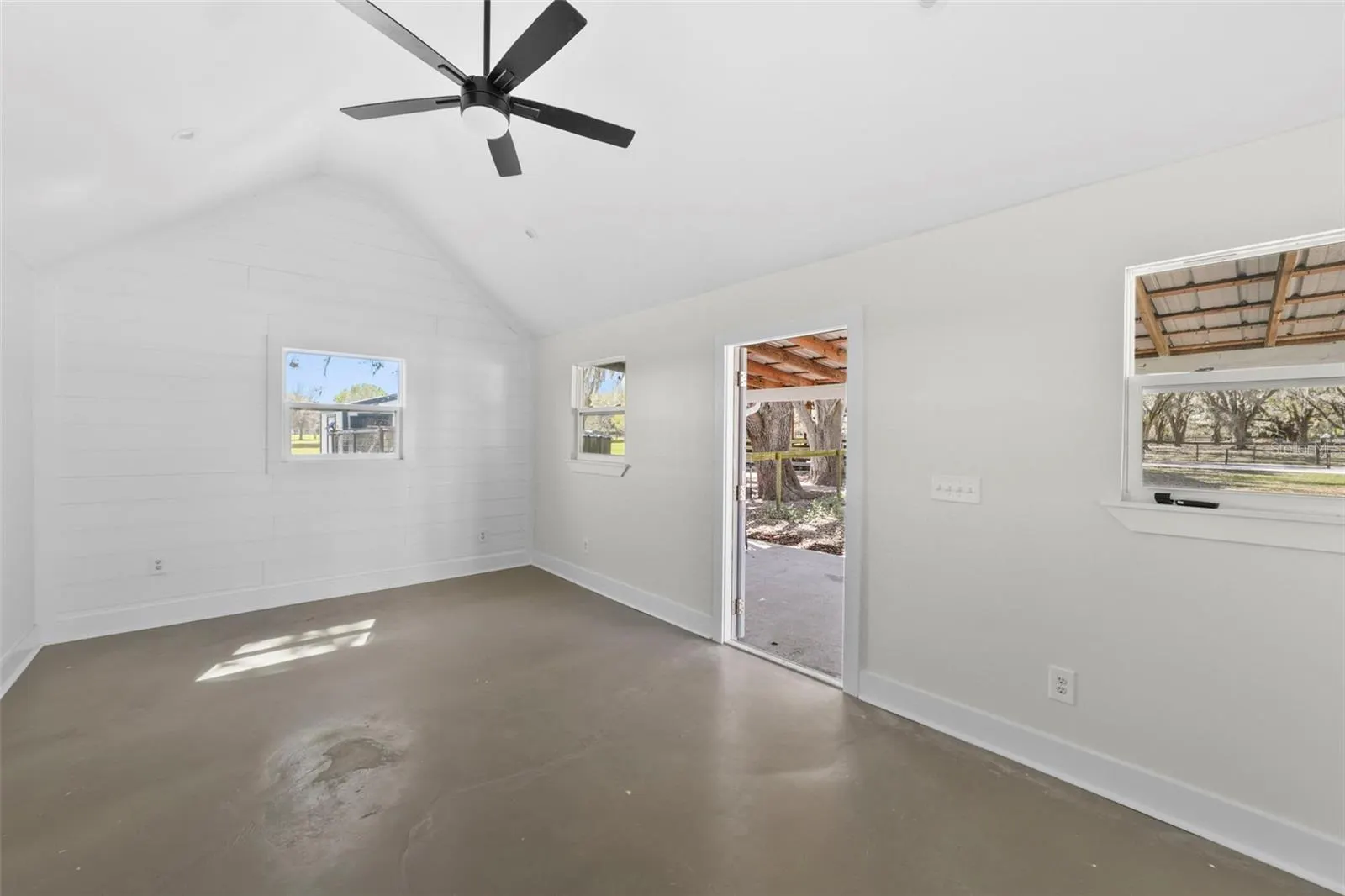 808 OLD WELCOME RD
