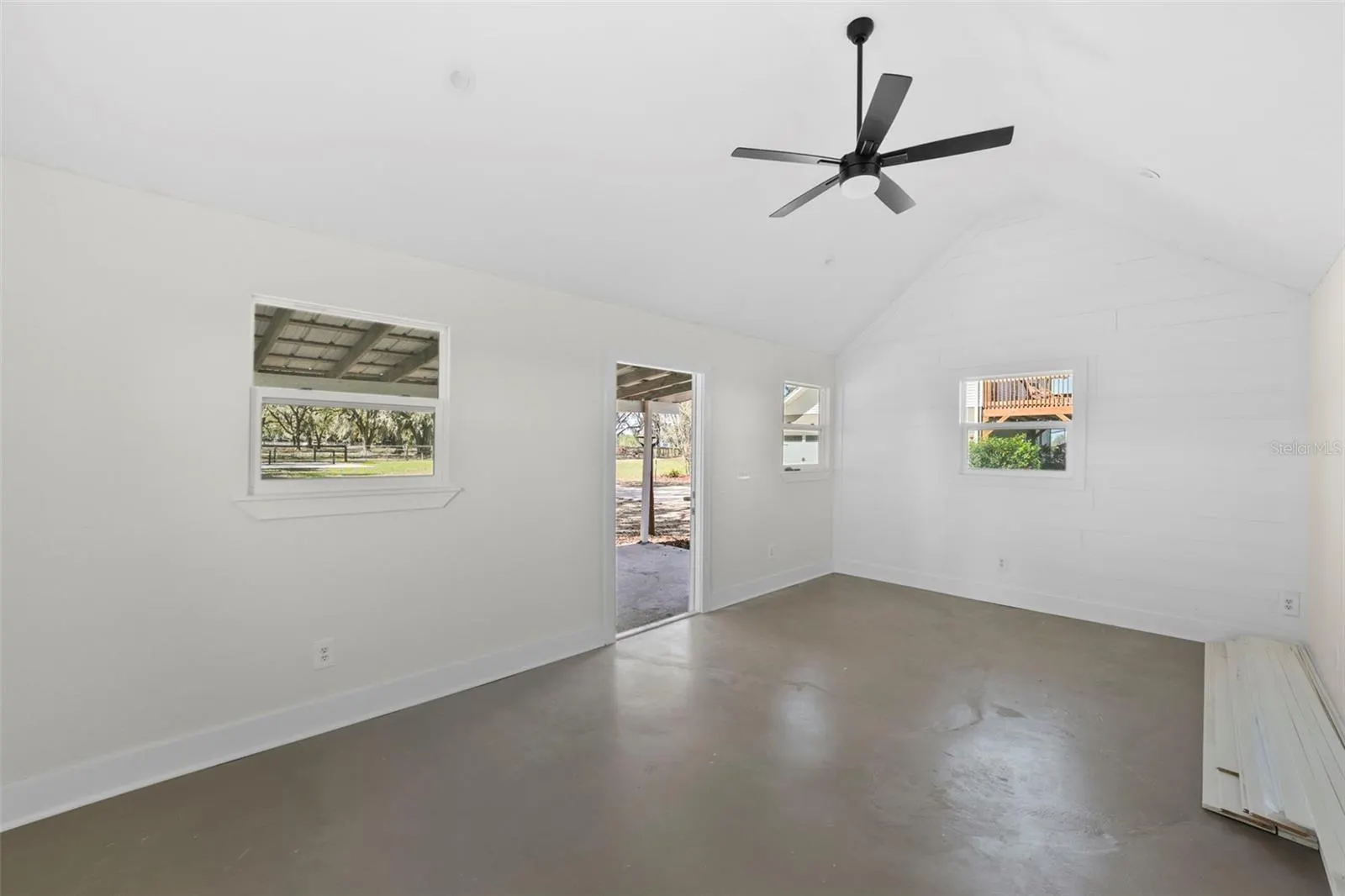 808 OLD WELCOME RD